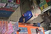 Seorang agen BRILink berhasil menggagalkan upaya penipuan pencairan dana sebesar Rp 3 juta di salah satu outlet BRILink. (Dok. BRI)