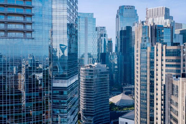 Saratoga fokus sektor energi dan digital, komisaris baru siap kawal strategi pertumbuhan. (Dok. Saratogainvestama.com)