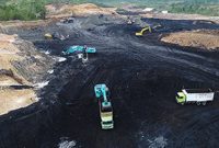 Armada modern Hillcon di tambang batubara jadi tulang punggung kontrak besar & pangsa pasar nasional.
