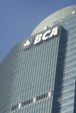 Saham BCA Tertekan Isu Akuisisi, Danantara Fokus Ekspansi Global