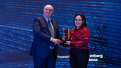 AdaKami Raih Penghargaan Top Company in Transparent & Responsible P2P Lending di Indonesia